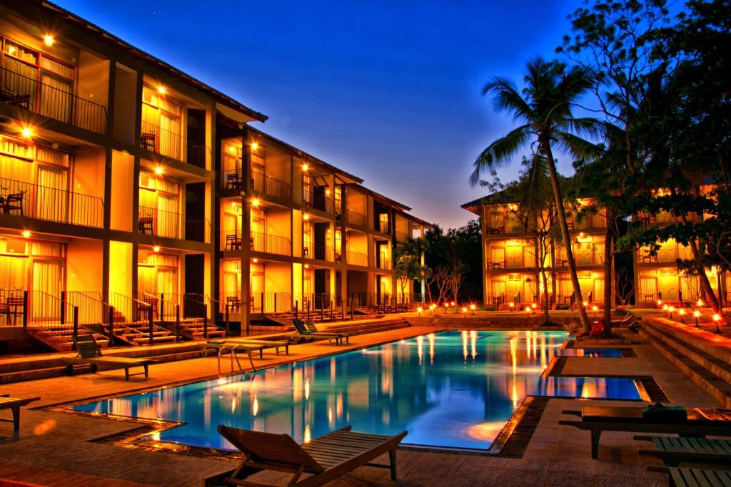 Three-Star Hotel